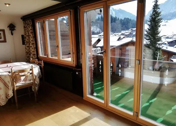 Lejlighed Location Cozy 3 Bedroom Flat In