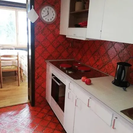 Location Cozy 3 Bedroom Flat In דירה